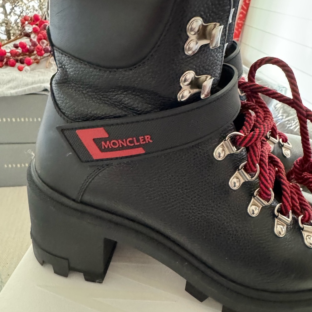 Moncler Carol Boot - Picture 4 of 12